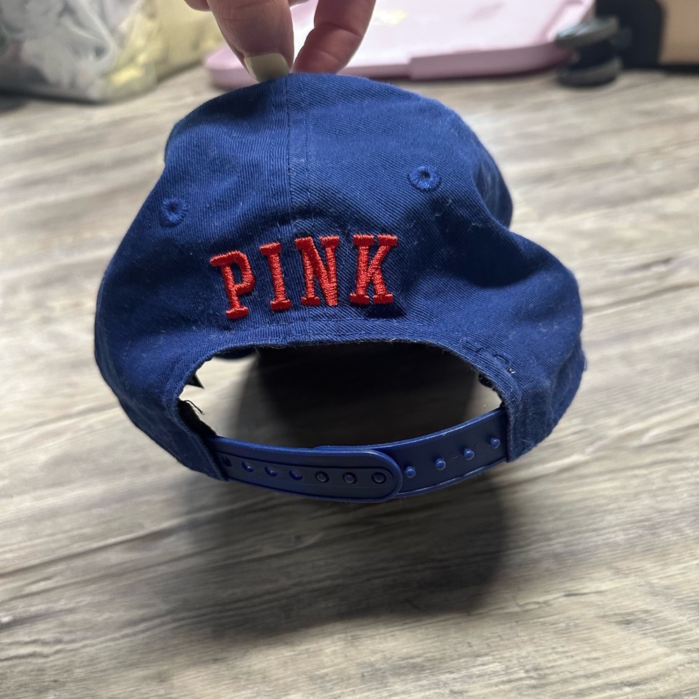 Cubs Hat - Picture 4 of 4